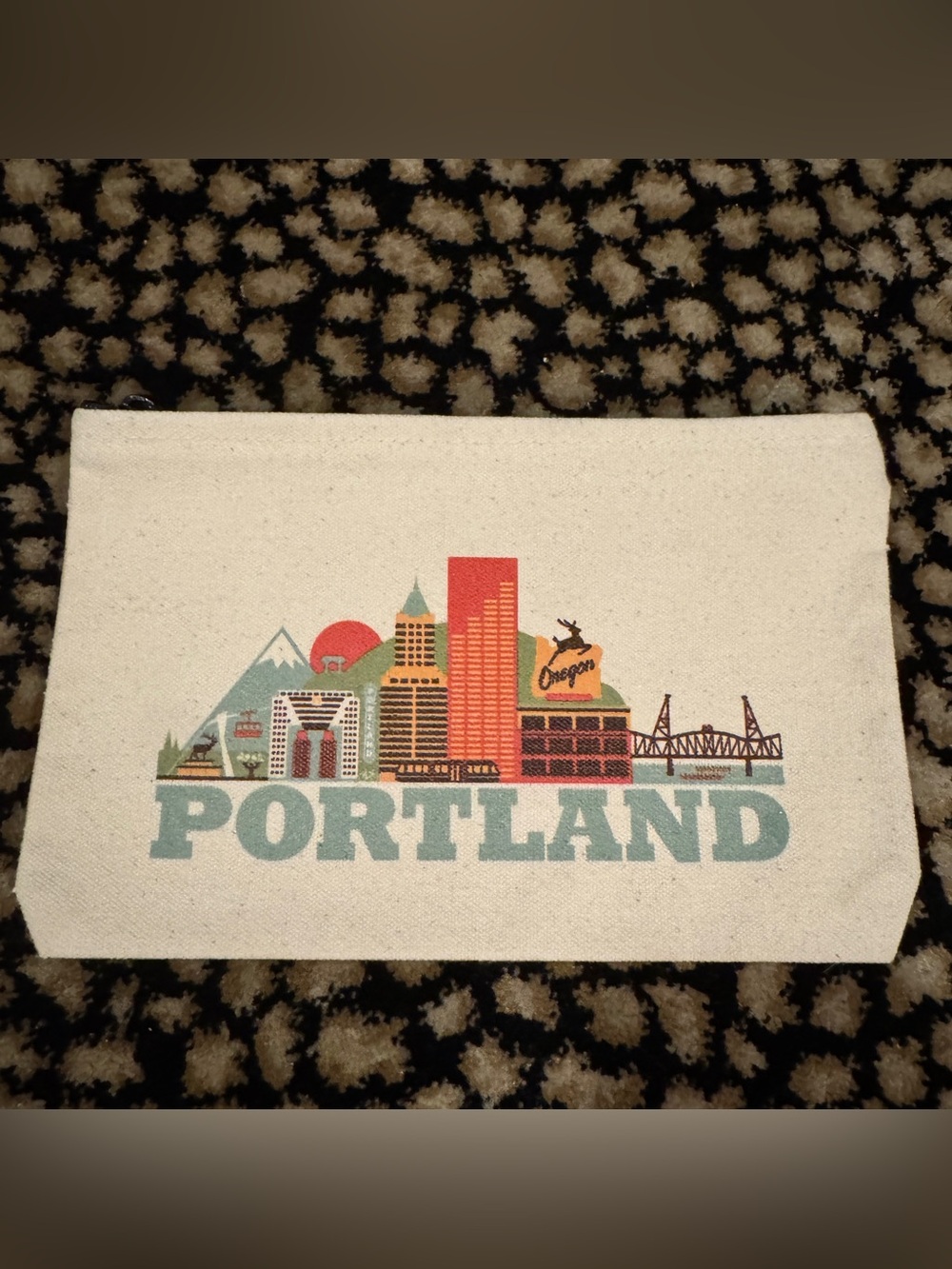 Portland Oregon Graphic Canvas Zip-Around Makeup Bag Pouch Beige